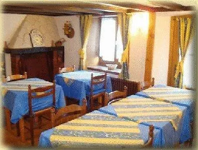 La Petite 3*