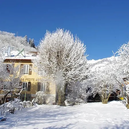 La Petite 3*