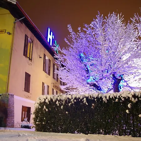 La Petite Hotel 3*