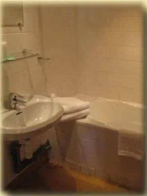 La Petite Hotel 3*