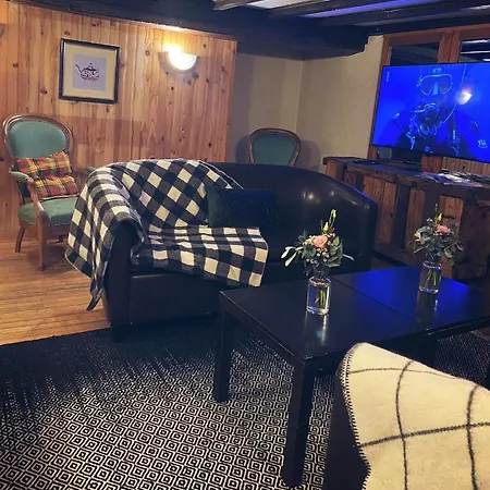 Hotel Restaurant 