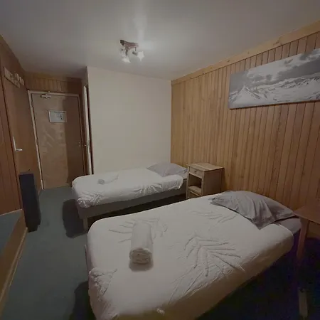 Hotel La Petite 3*