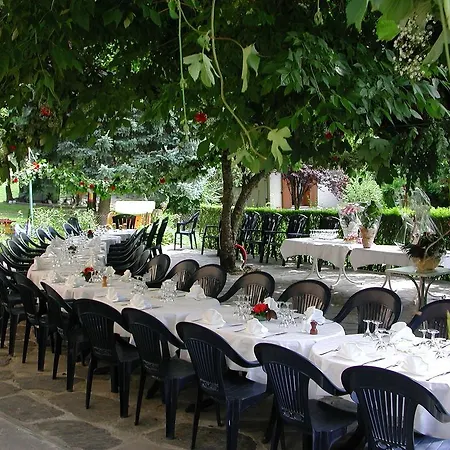 Hotel Restaurant 